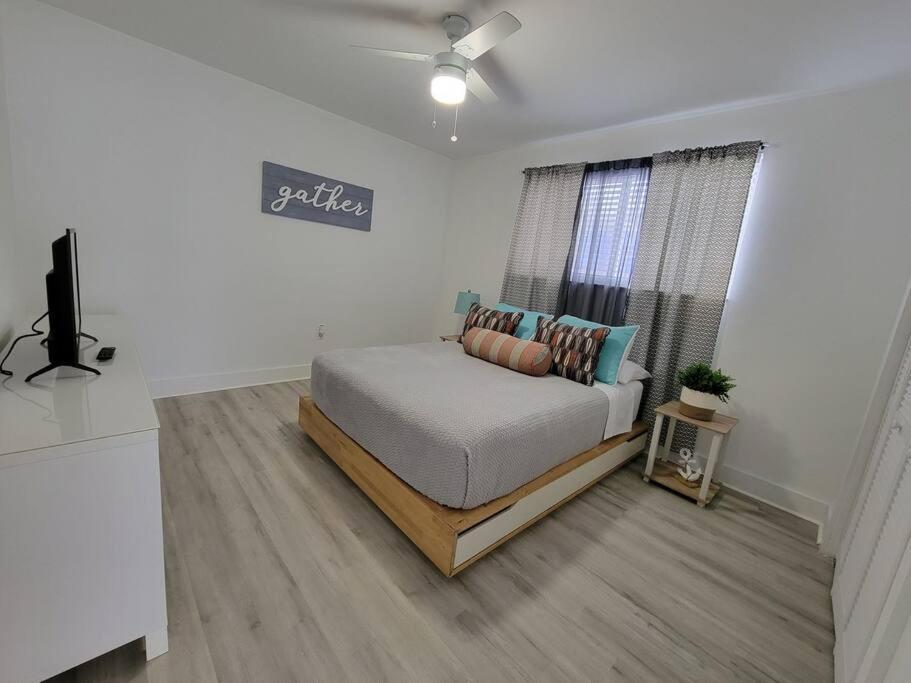 Апартаменти Sol Miami #1 With Free Parking On Premises Екстер'єр фото